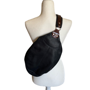 NWOT Del Rio Navy Blue Genuine Pebble Leather Sling Bag